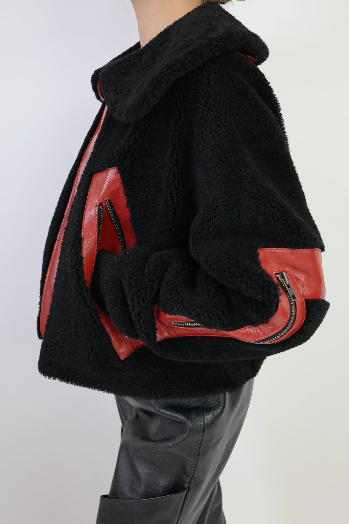 UNISEX CROPPED SHEARLING & NAPPA LEATHER JACKET